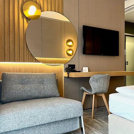 Hotel Arkas Prószków Екстериор снимка