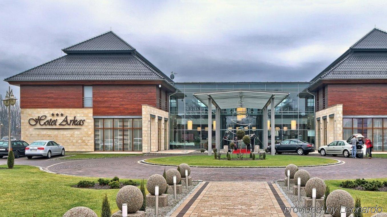 Hotel Arkas Prószków Екстериор снимка
